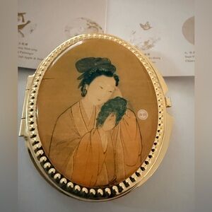 Vintage Gold tone Compact Mirror with Asian Art